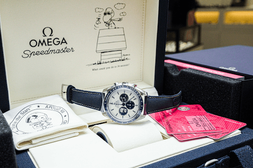 Omega New Speedmaster Apollo 13 Anniversary Silver Snoopy White Dial